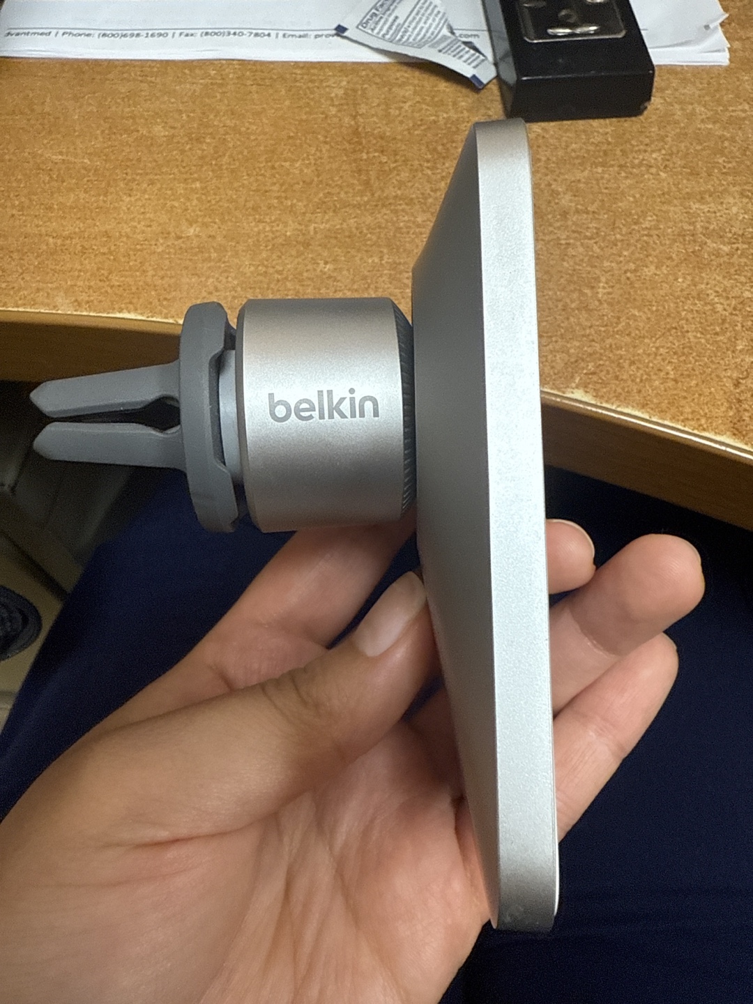 Belkin Magnetic Car Vent Mount - photo 2