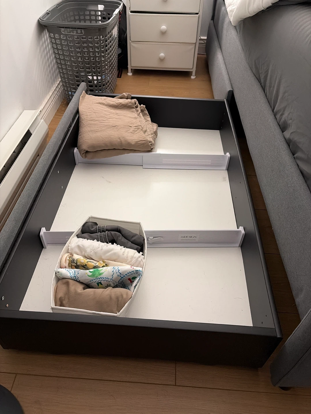 Queen Bedframe w Headboard + Storage Drawers - photo 5