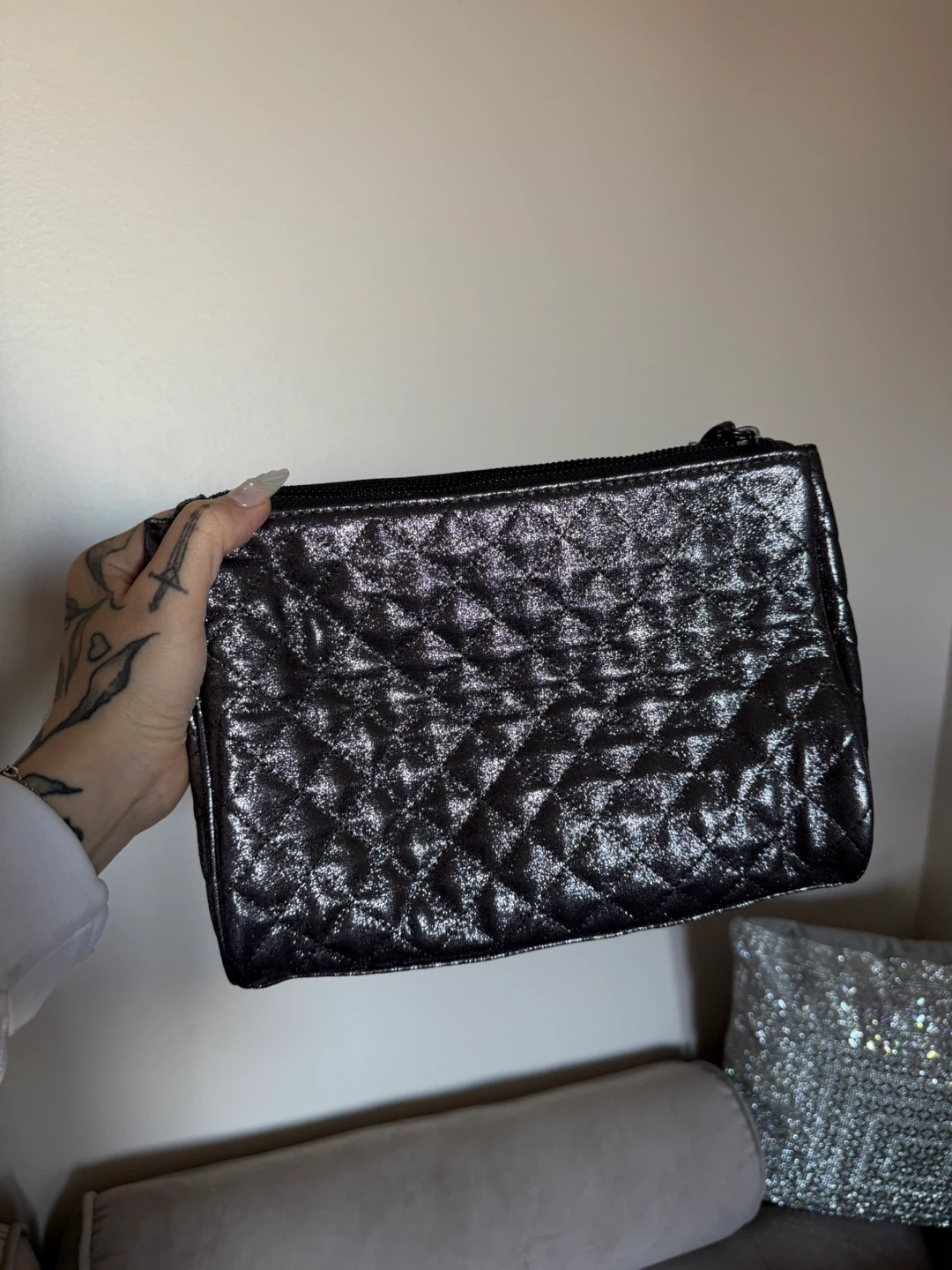 Holt Renfrew x Rebecca Minkoff Quilted Clutch - photo 4