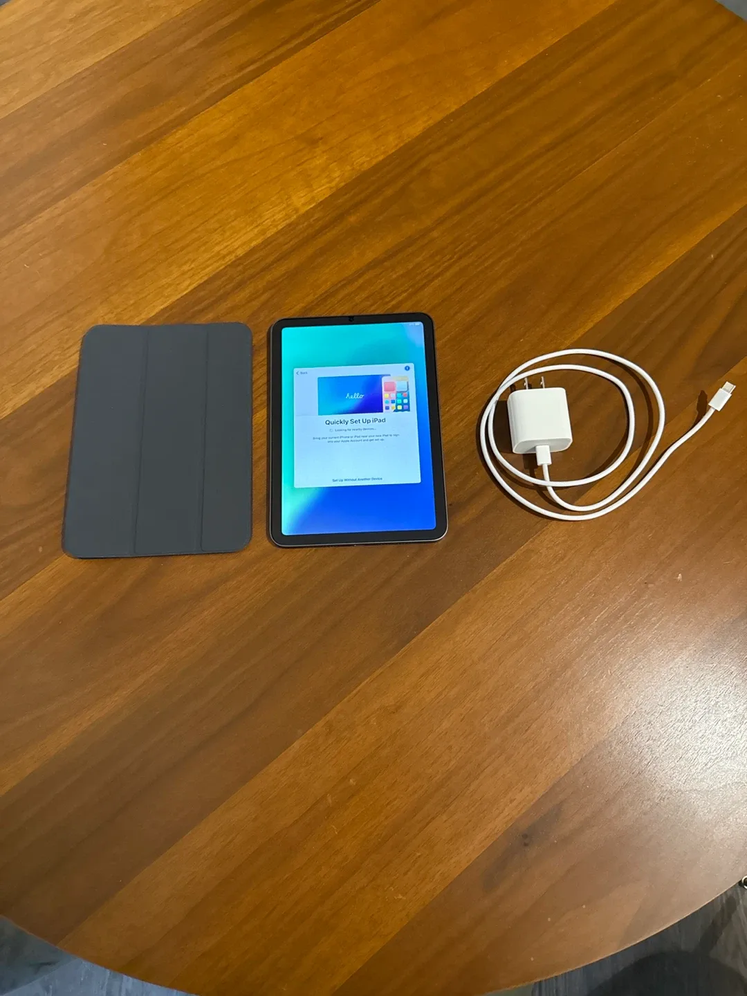 Apple iPad Mini 6, 64gb - Like New! image indicator(2)