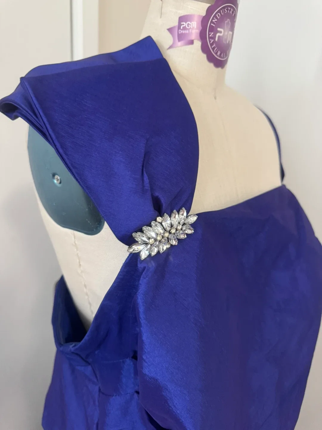 Ladies, Stunning Beautiful, Plus Size 18w evening dress image indicator(3)