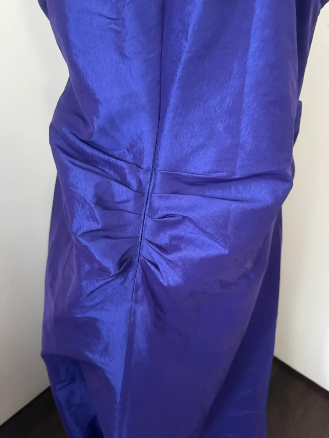 Ladies, Stunning Beautiful, Plus Size 18w evening dress image indicator(6)