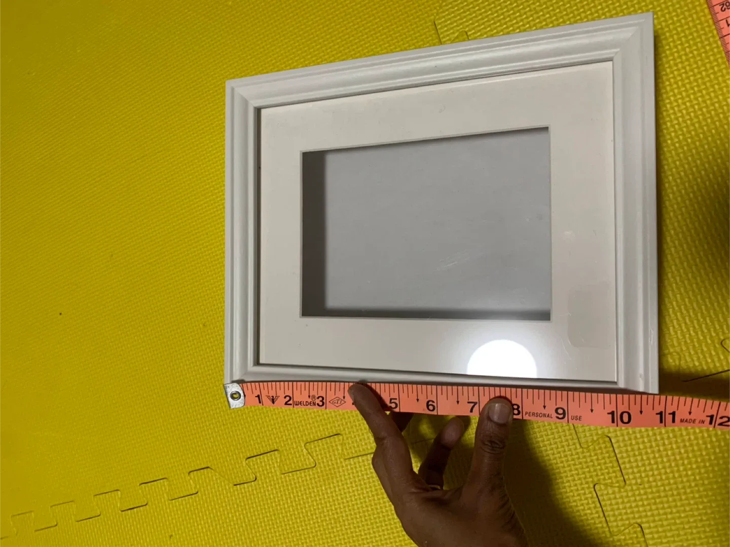 White shadow box image indicator(4)