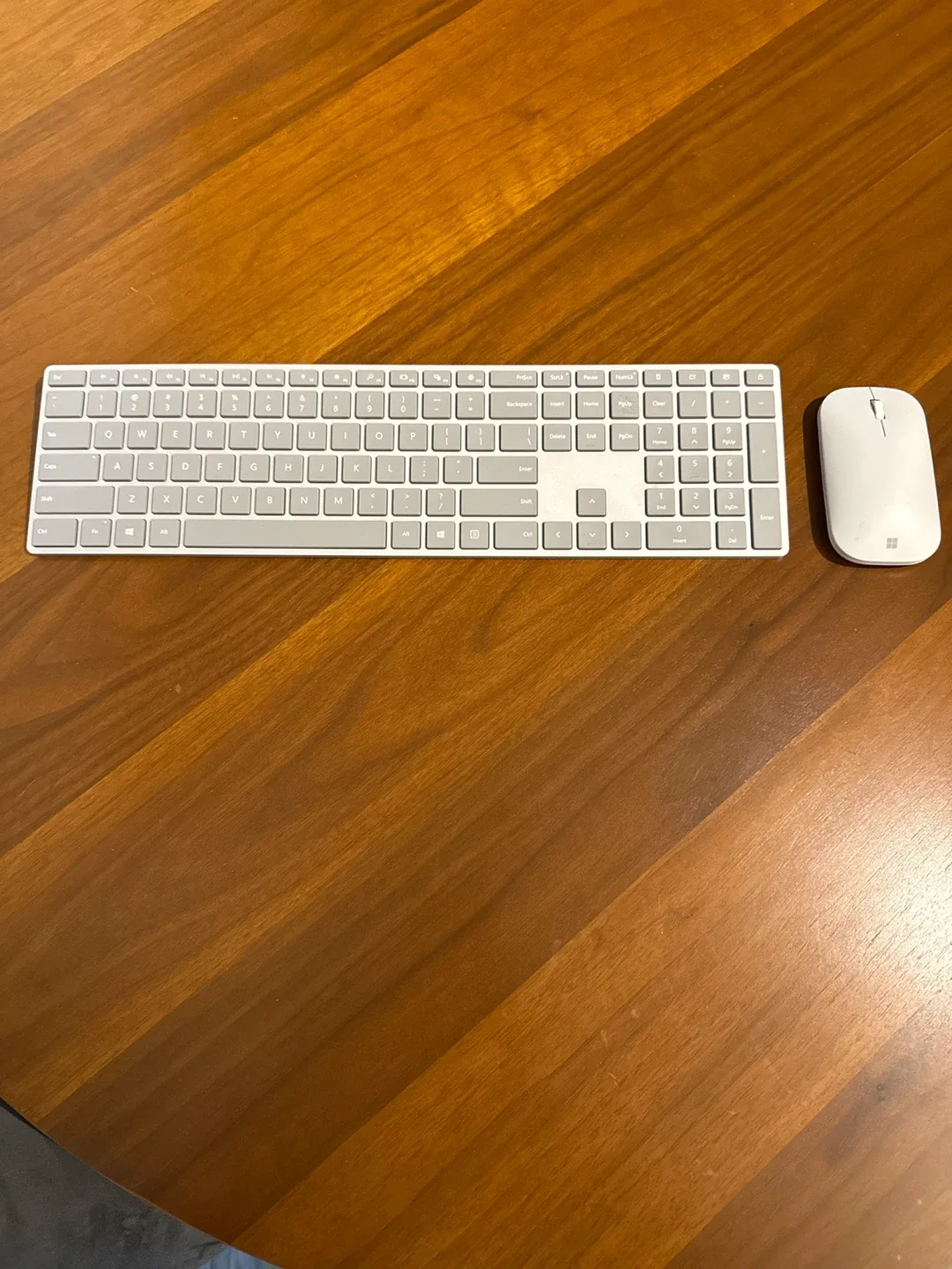 Microsoft Bluetooth Keyboard and Mouse Set