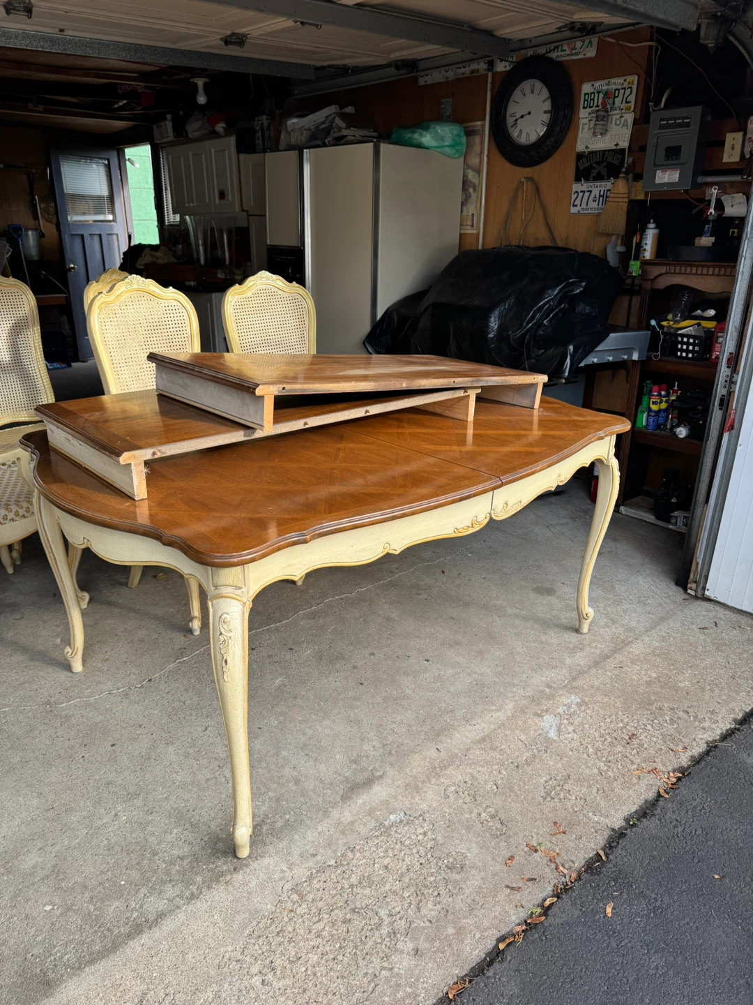 French Provincial Dining Set – Table + 6 Chairs + 2 Extenders - photo 2