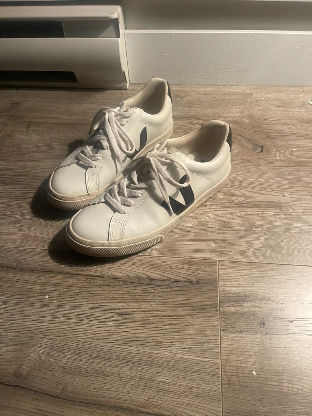 Veja Esplar Leather White Sneakers