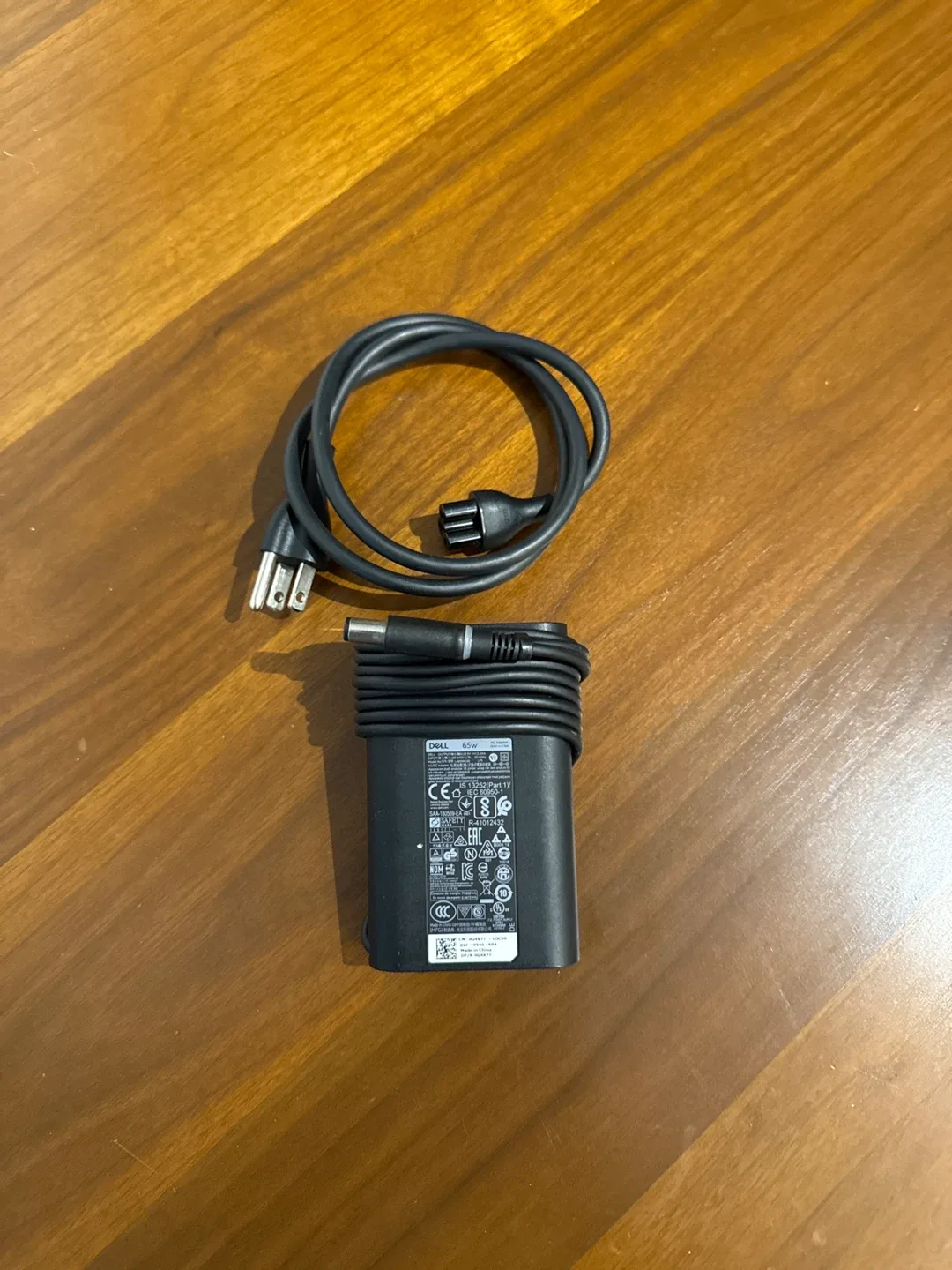 Dell 65W Laptop Charger