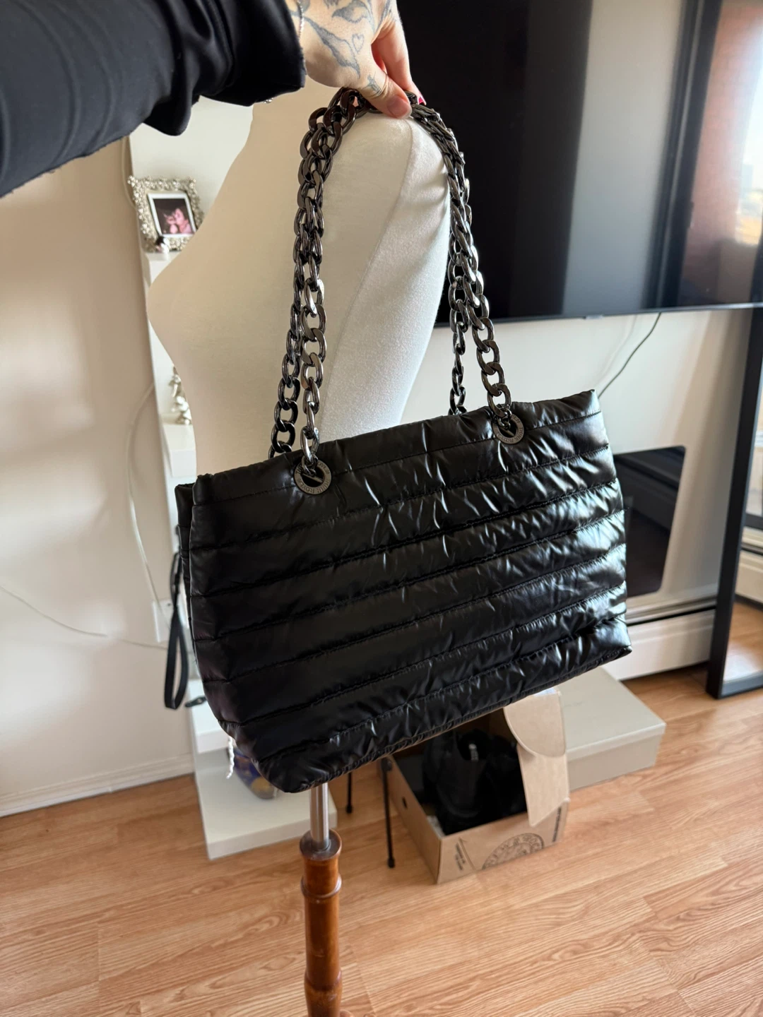 Think Royln Black Puffer Chain Tote Bag - photo 4