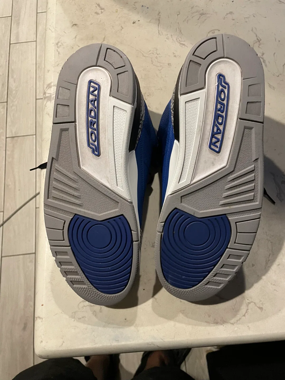 Jordan 3’s Royal image indicator(2)