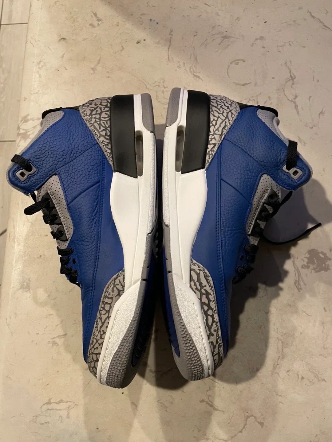 Jordan 3’s Royal image indicator(9)