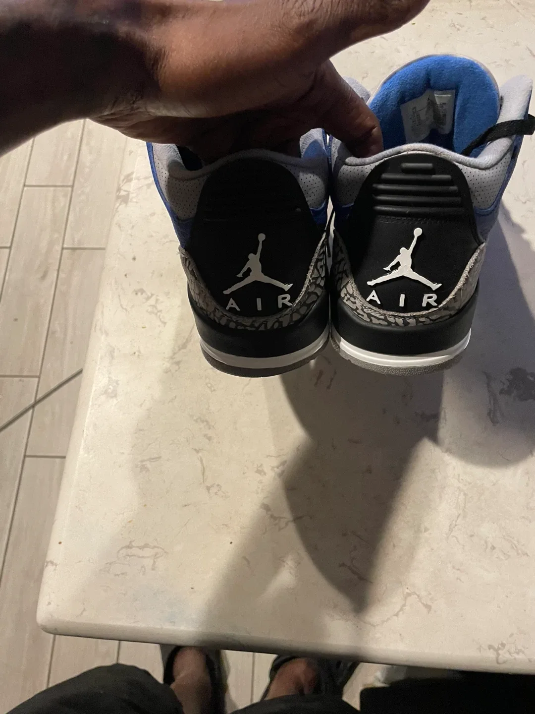 Jordan 3’s Royal image indicator(8)