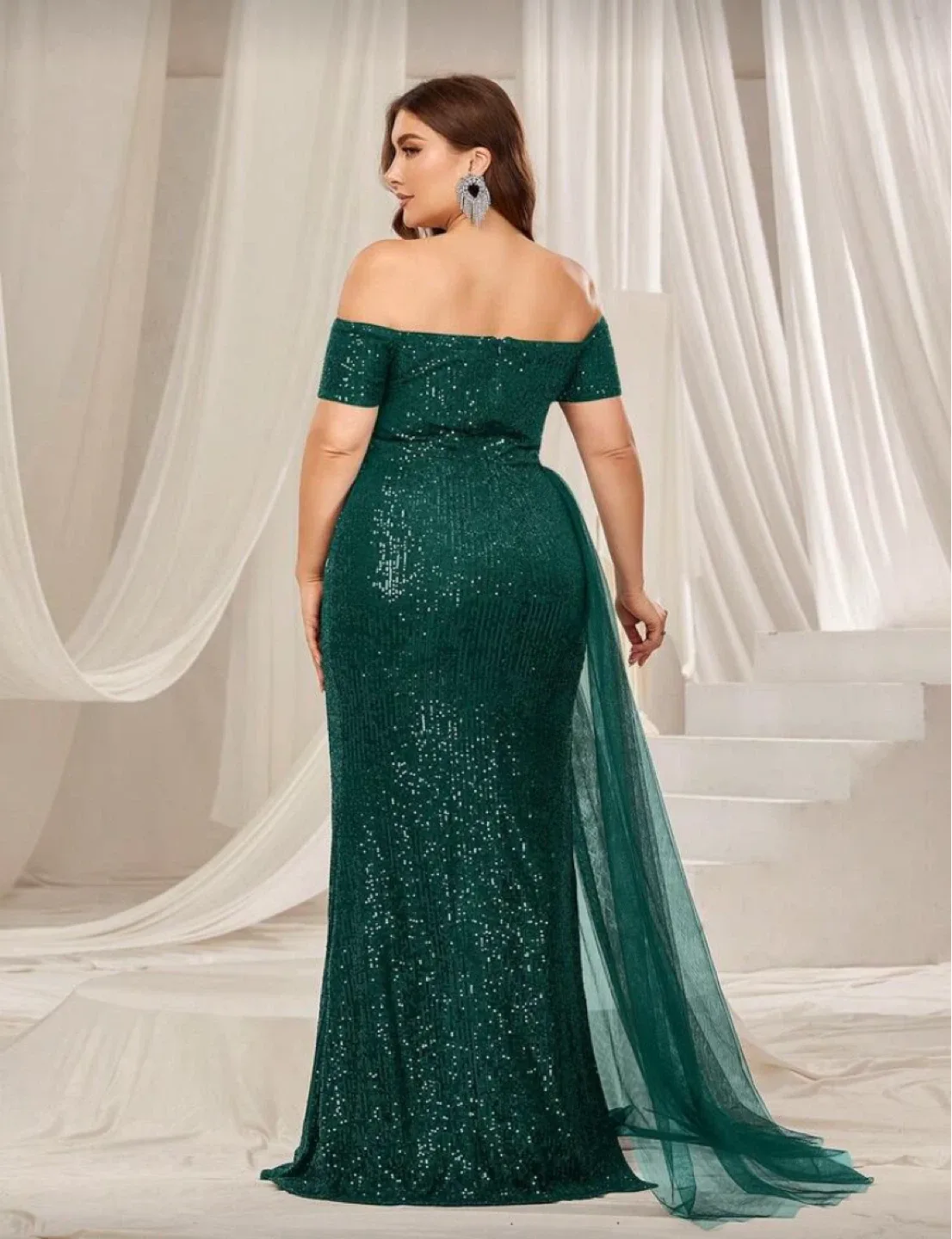 Emerald Green Sequin Evening Dress image indicator(3)