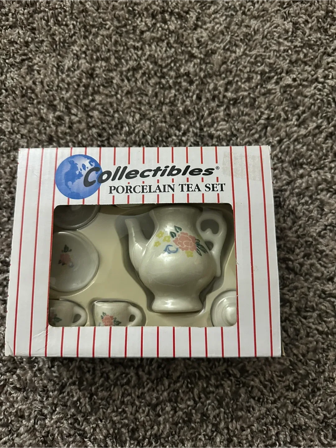 Collectibles Porcelain Tea Set