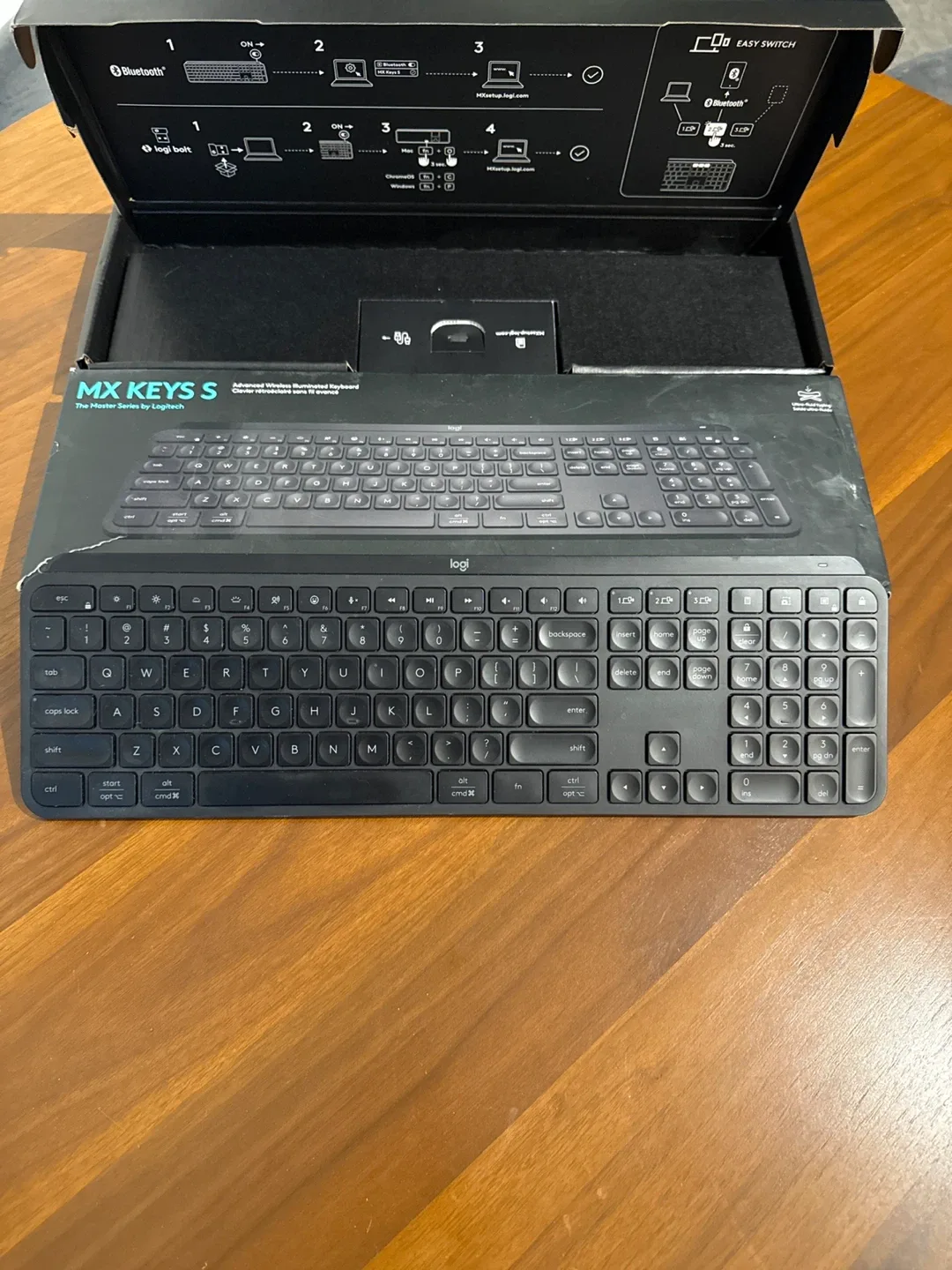 Logitech MX Keys S Wireless Keyboard - Black image indicator(3)