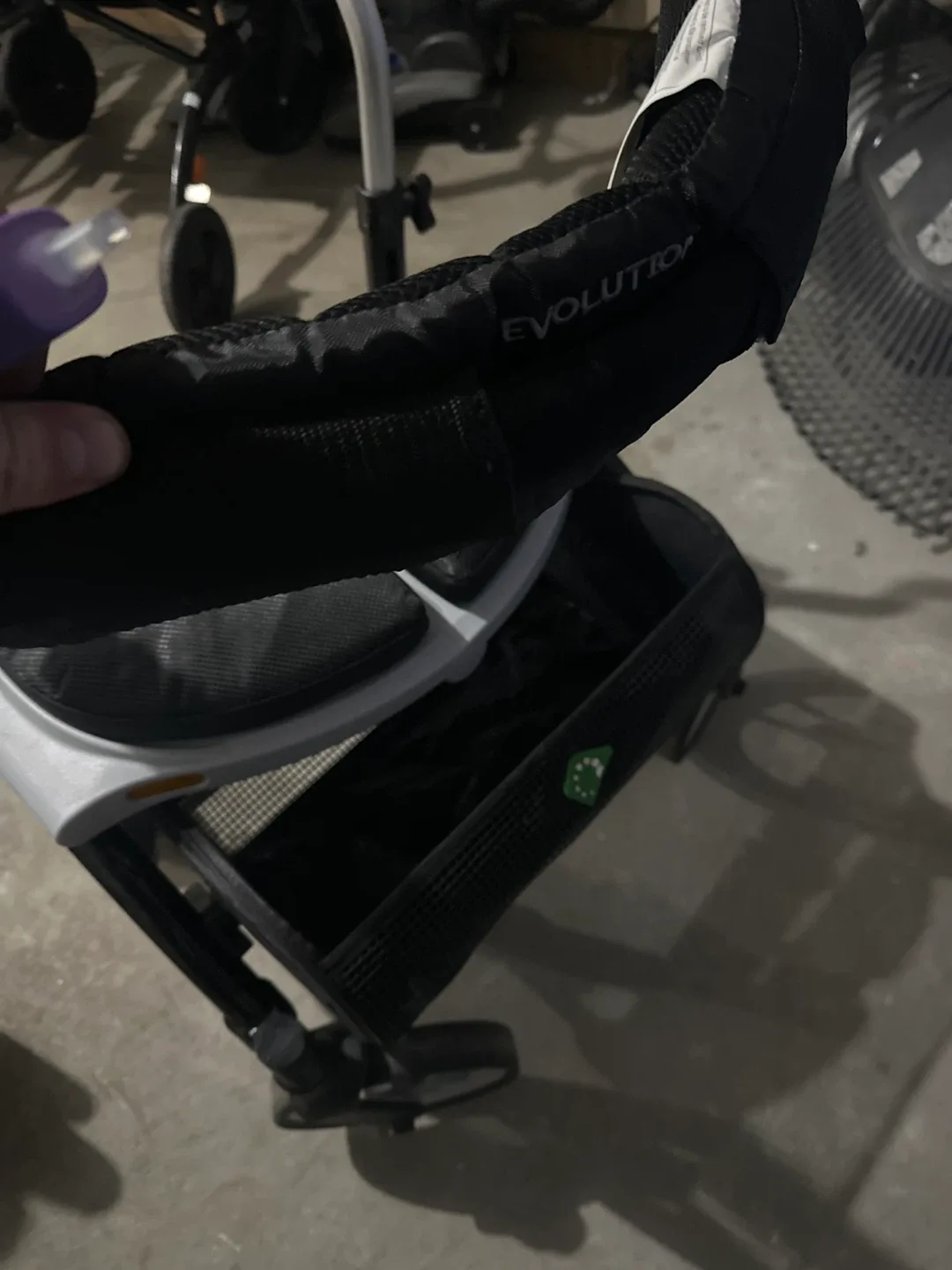 Evolution Walker - Mobility Aid image indicator(2)