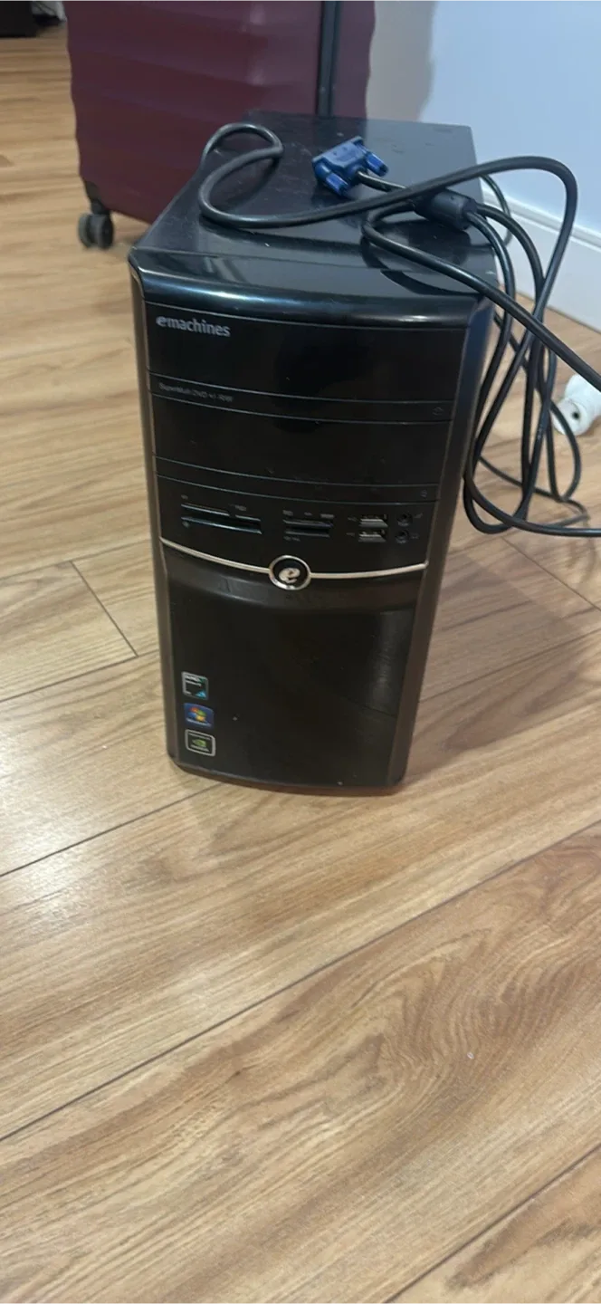 eMachines T3616 Desktop PC