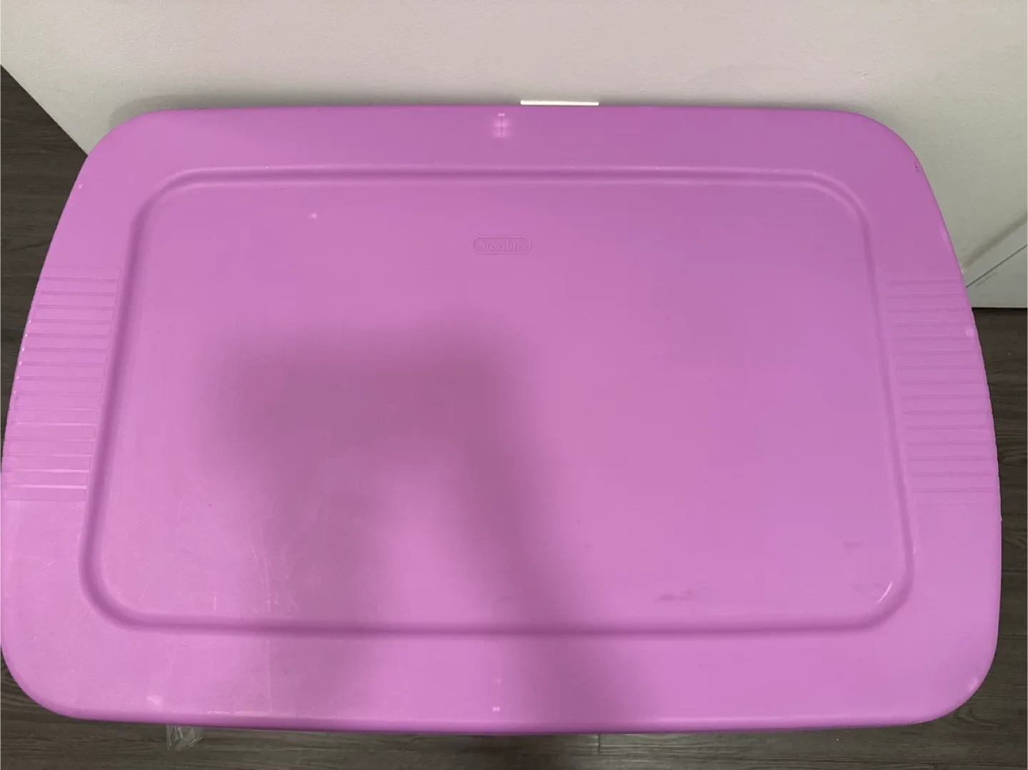 Sterilite Purple Storage Box image indicator(2)