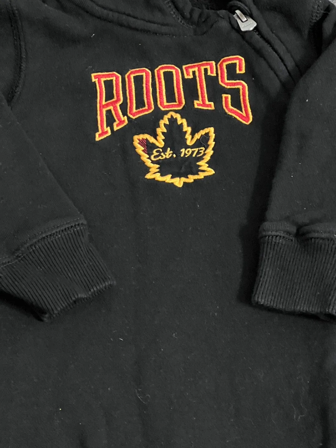 Roots Baby Hooded Romper – Size 6–12M – Like New image indicator(2)