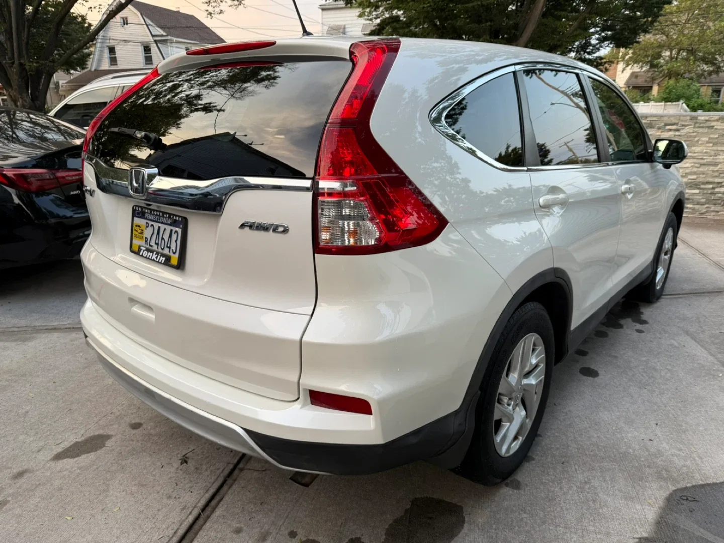 2015 White Honda CR-V AWD EX image indicator(3)
