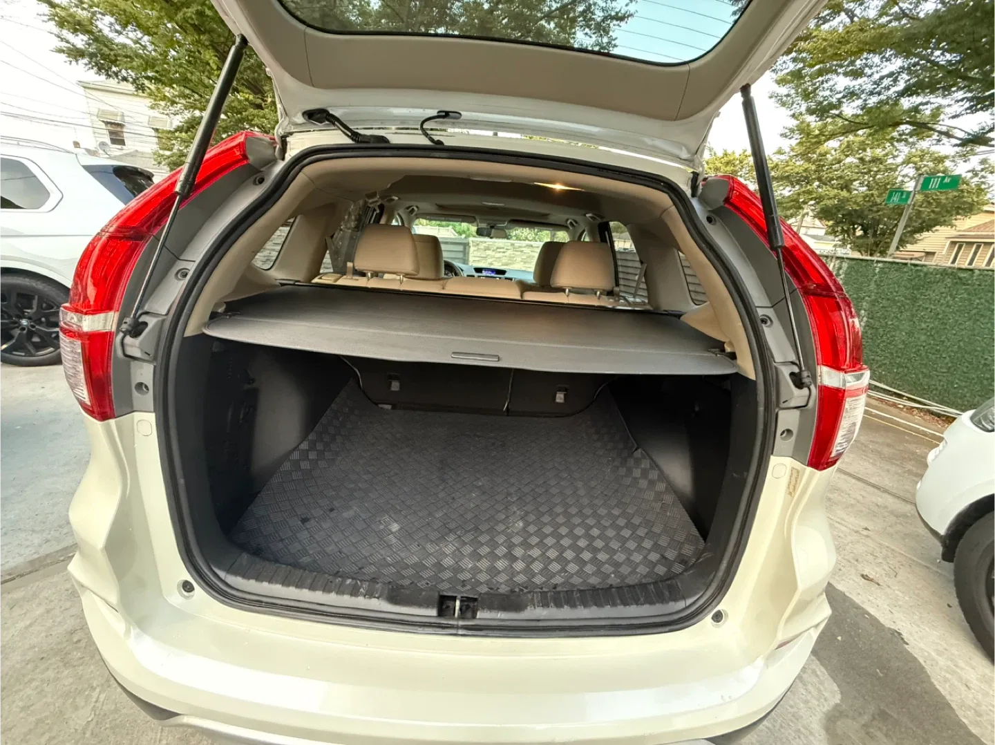 2015 White Honda CR-V AWD EX image indicator(10)