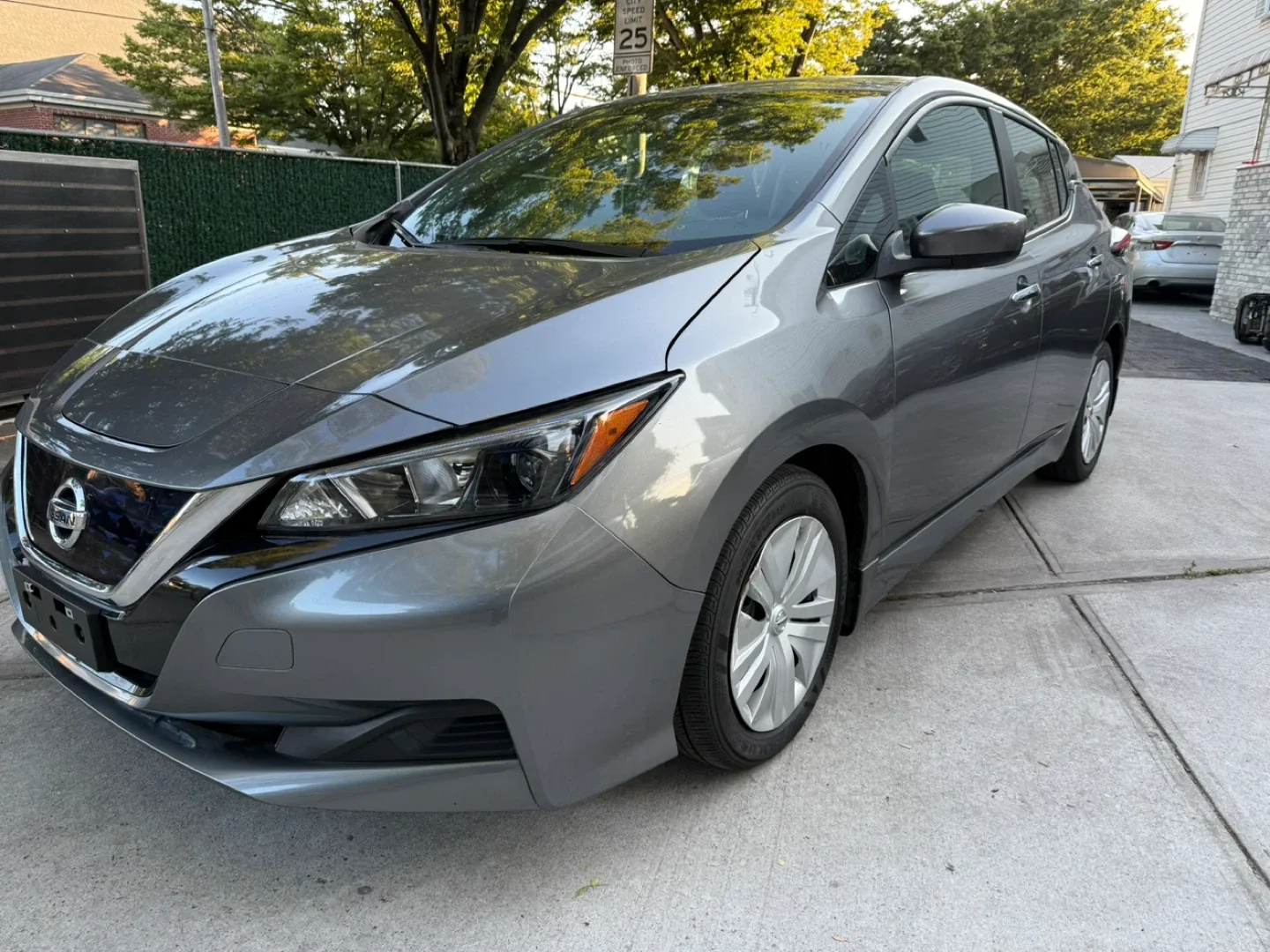 2022 Nissan Leaf - Gray Hatchback electric
