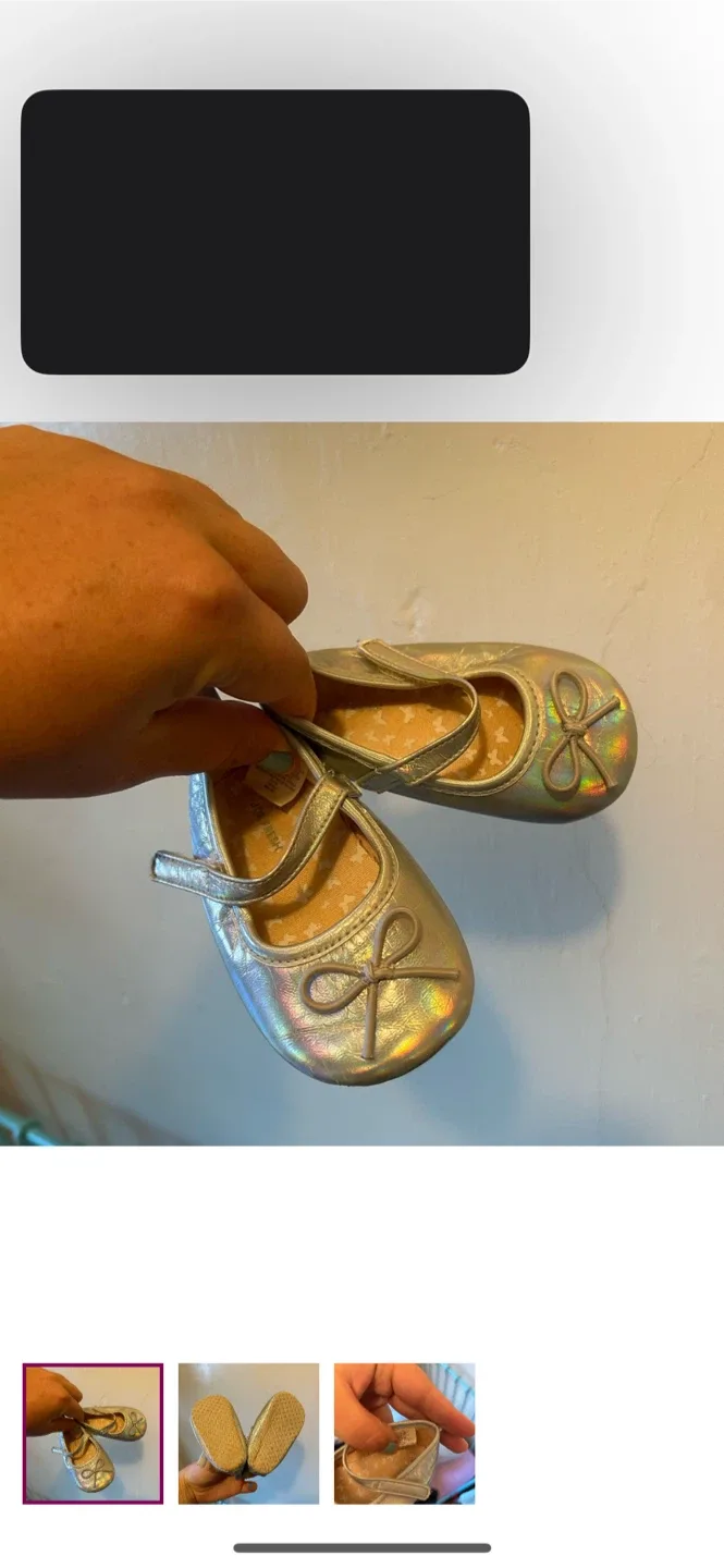 Joe fresh Baby Shoes Size 4 Silver