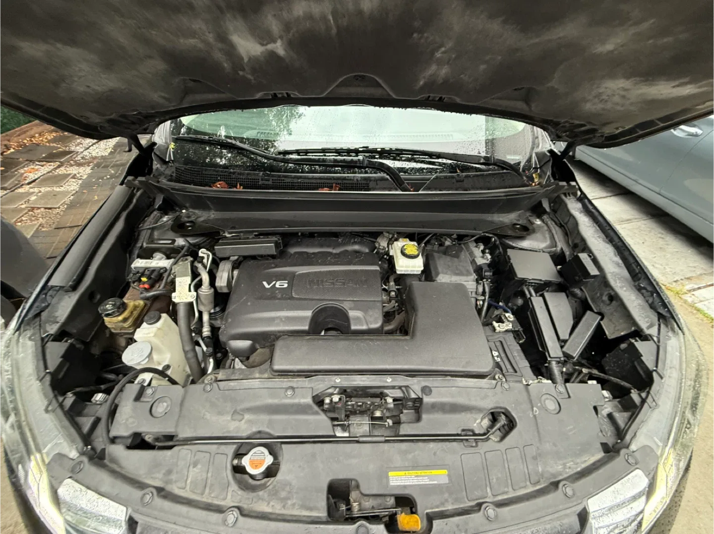 2019 Black Nissan Pathfinder SUV image indicator(10)