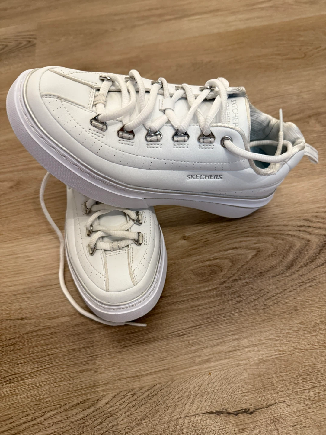 Skechers White Leather Sneakers - photo 2