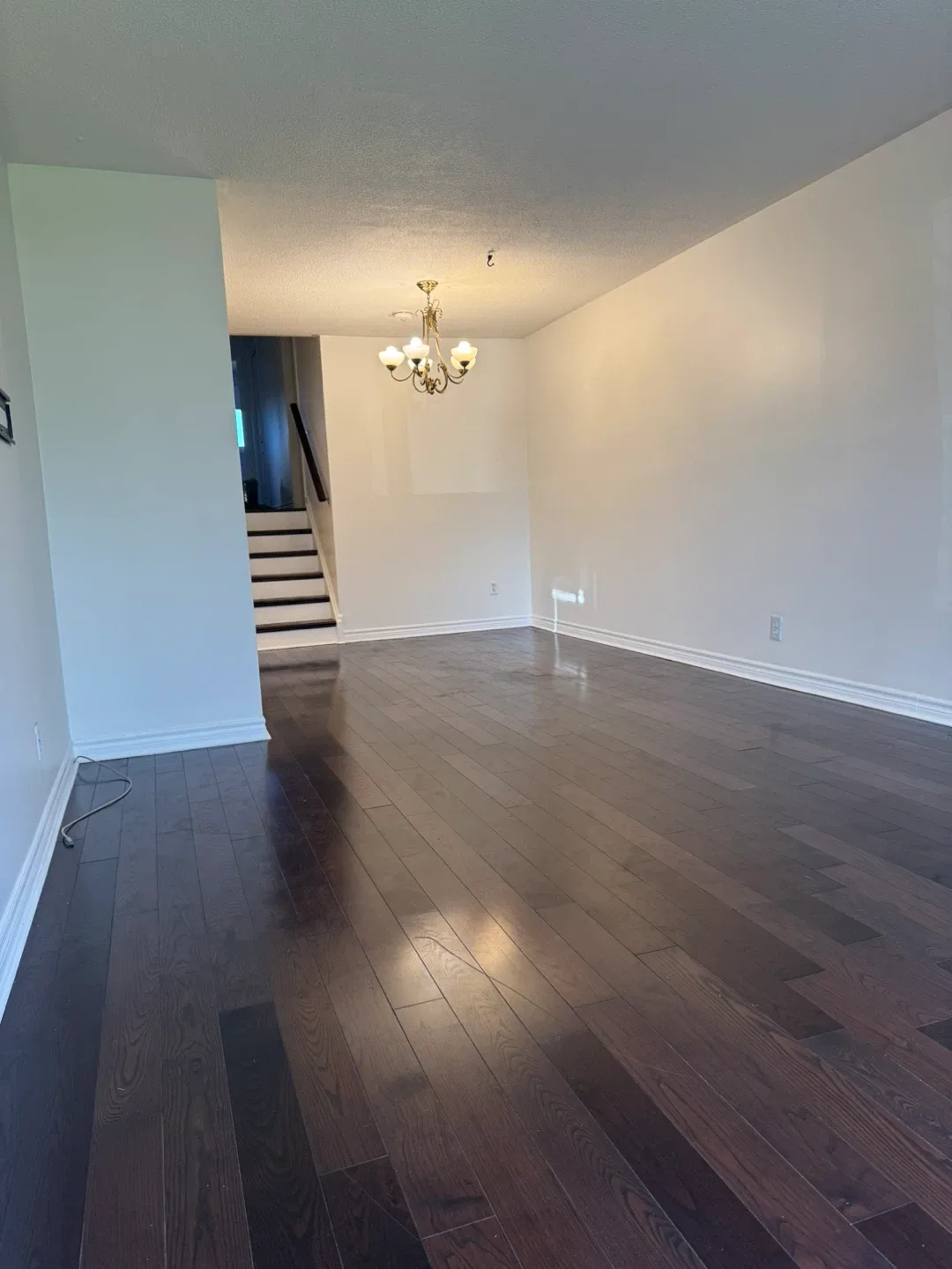 Upper level House for rent $2500 image indicator(4)