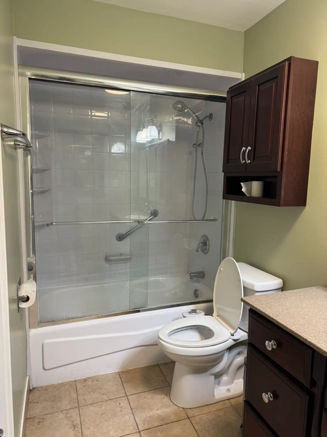 Upper level House for rent $2500 image indicator(9)