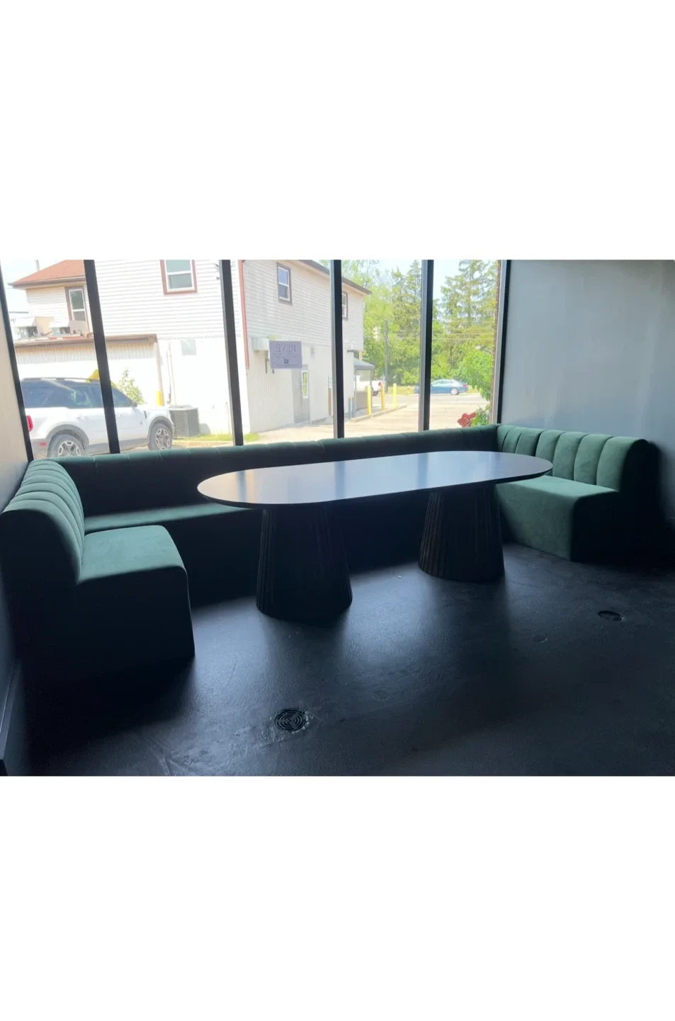 Restaurants booths image indicator(10)