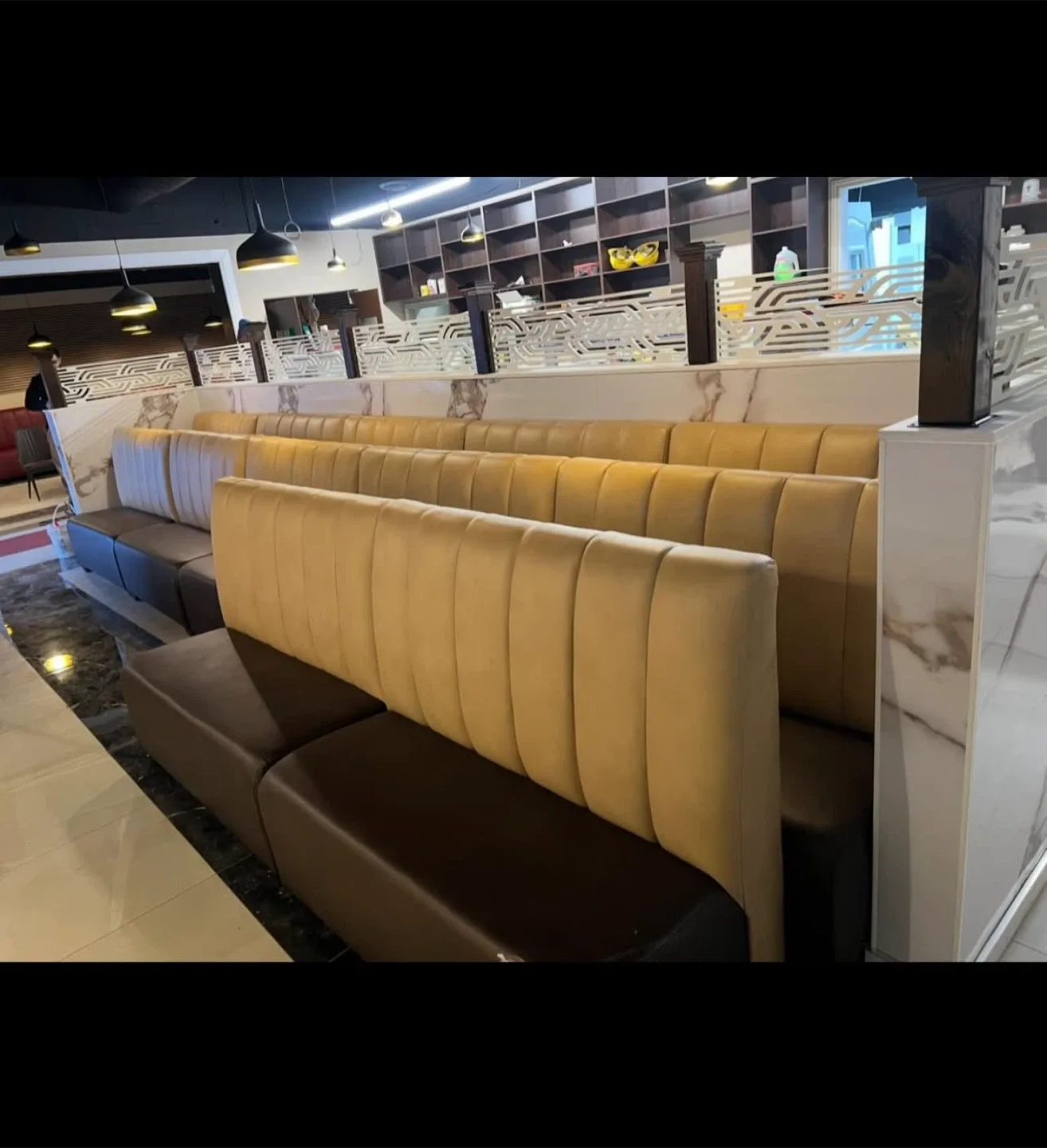 Restaurants booths image indicator(8)