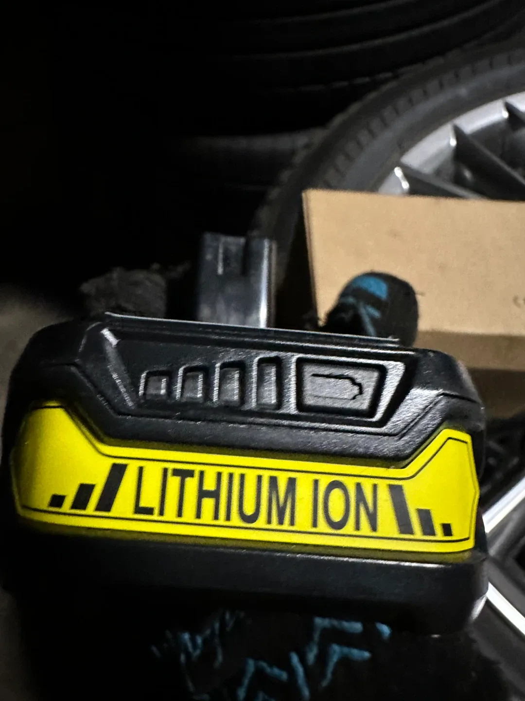 18V Li-ion Rechargeable Battery Pack P103