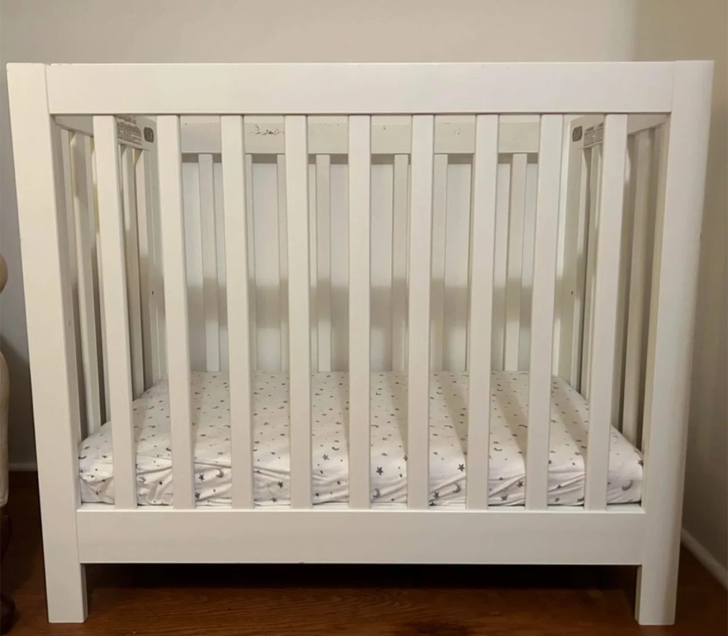 White Baby Mini crib/ origami babyletto image indicator(3)