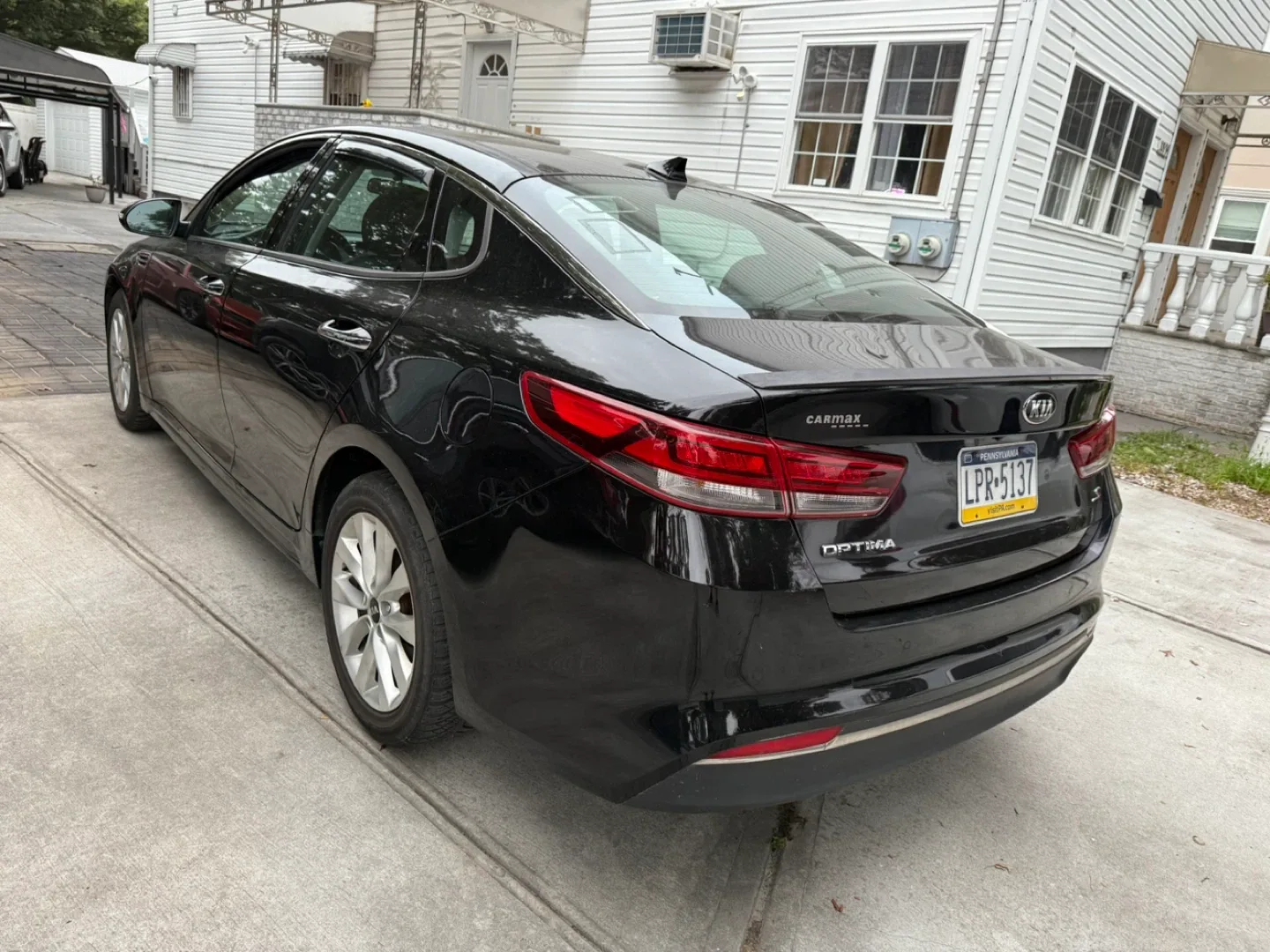 2018 Black Kia Optima  S Sedan image indicator(4)