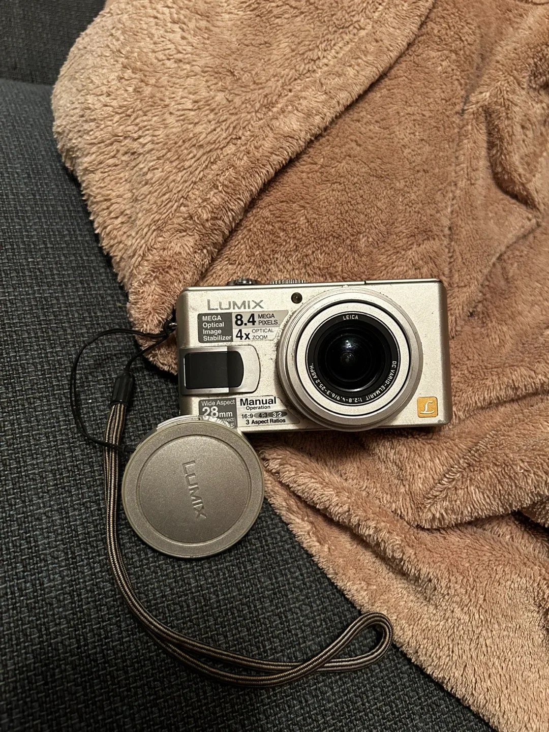 Lumix DMC LX1  Digital Camera