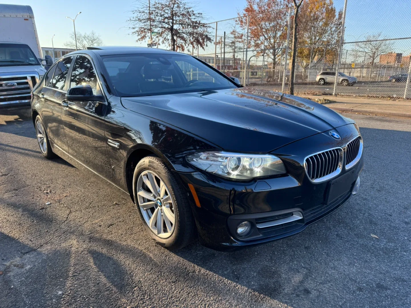 2016 BMW 528xi Sedan - Black image indicator(2)