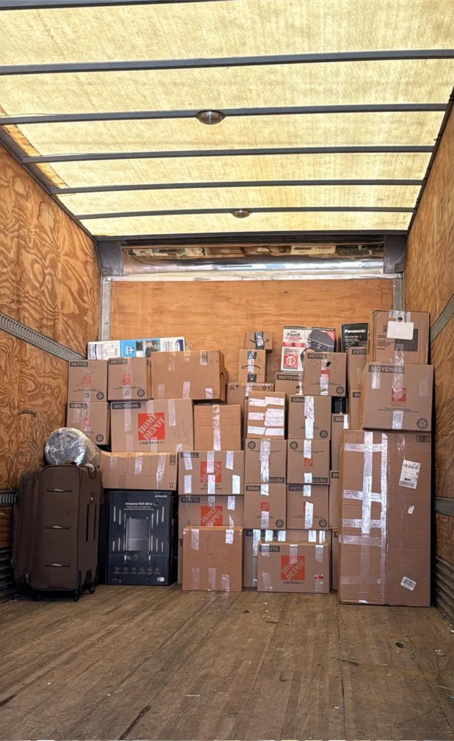 Moving Truck Residential and commercial image indicator(2)