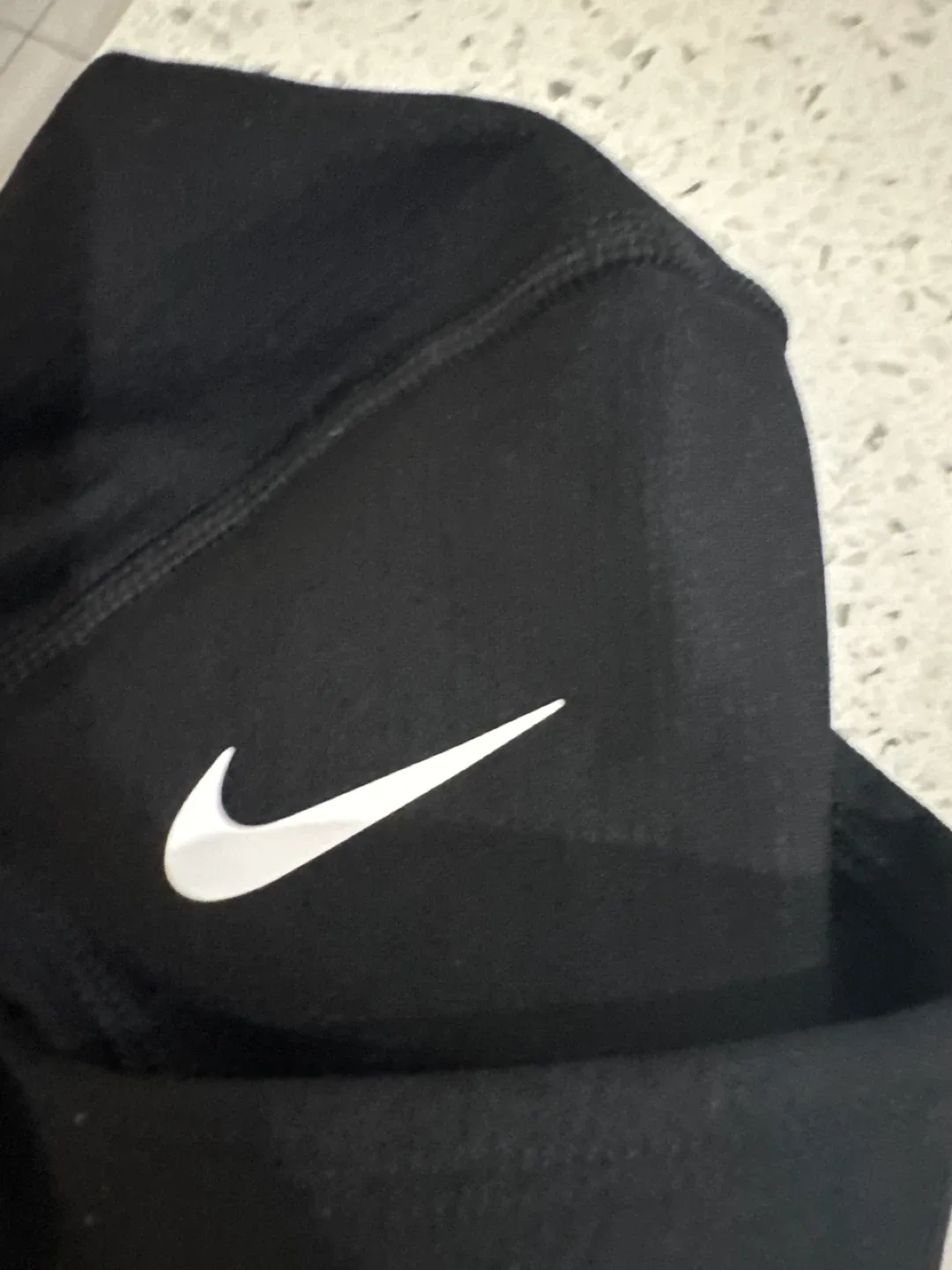 Nike Pro Hyperwarm Hood - Black image indicator(5)