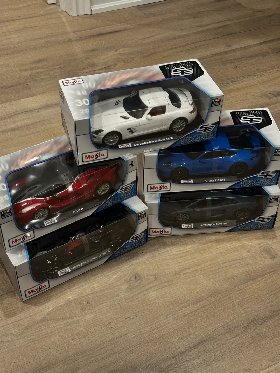 Maisto 1:18 Scale Diecast Cars - New in Box!