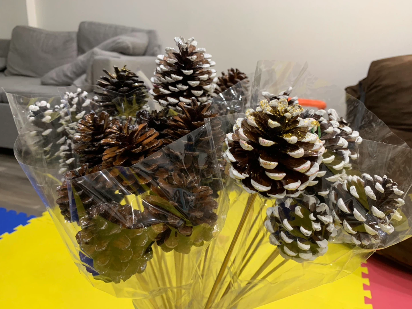2.5”-3.5” pine cones with white sparkle tips on stems - photo 3