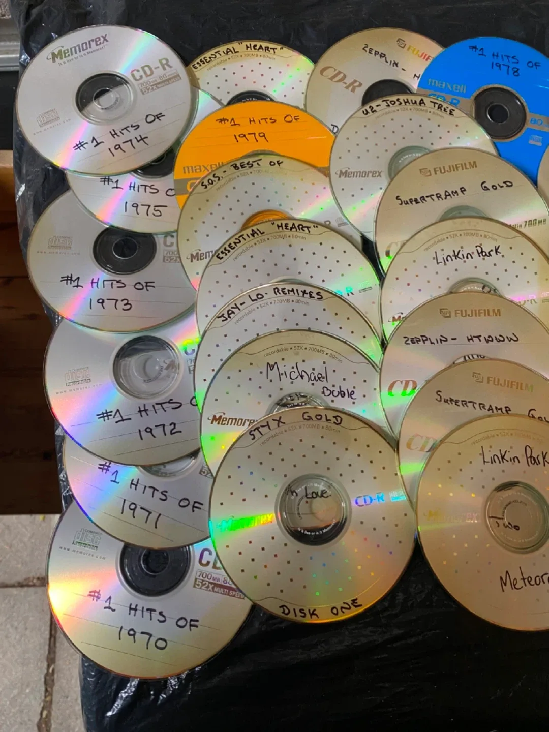 Mixed CDs with Cases (burned copies) image indicator(4)