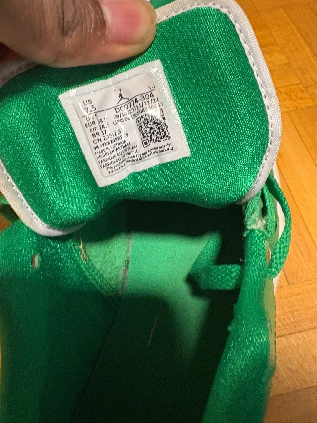 Nike Air Jordan 1 Low Green/White Size 7.5 image indicator(5)