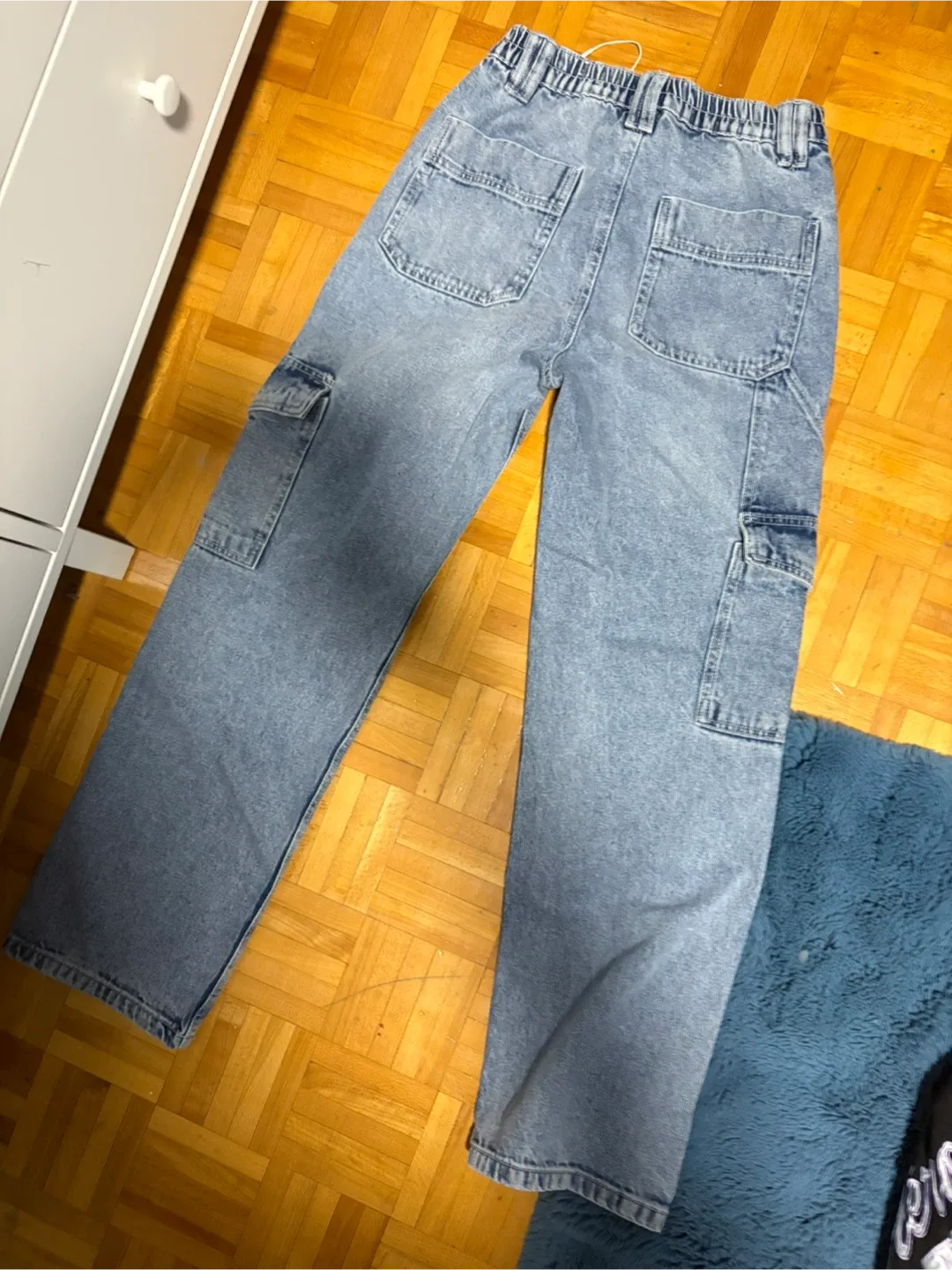 Ardene XS Light Wash Cargo Pants image indicator(2)