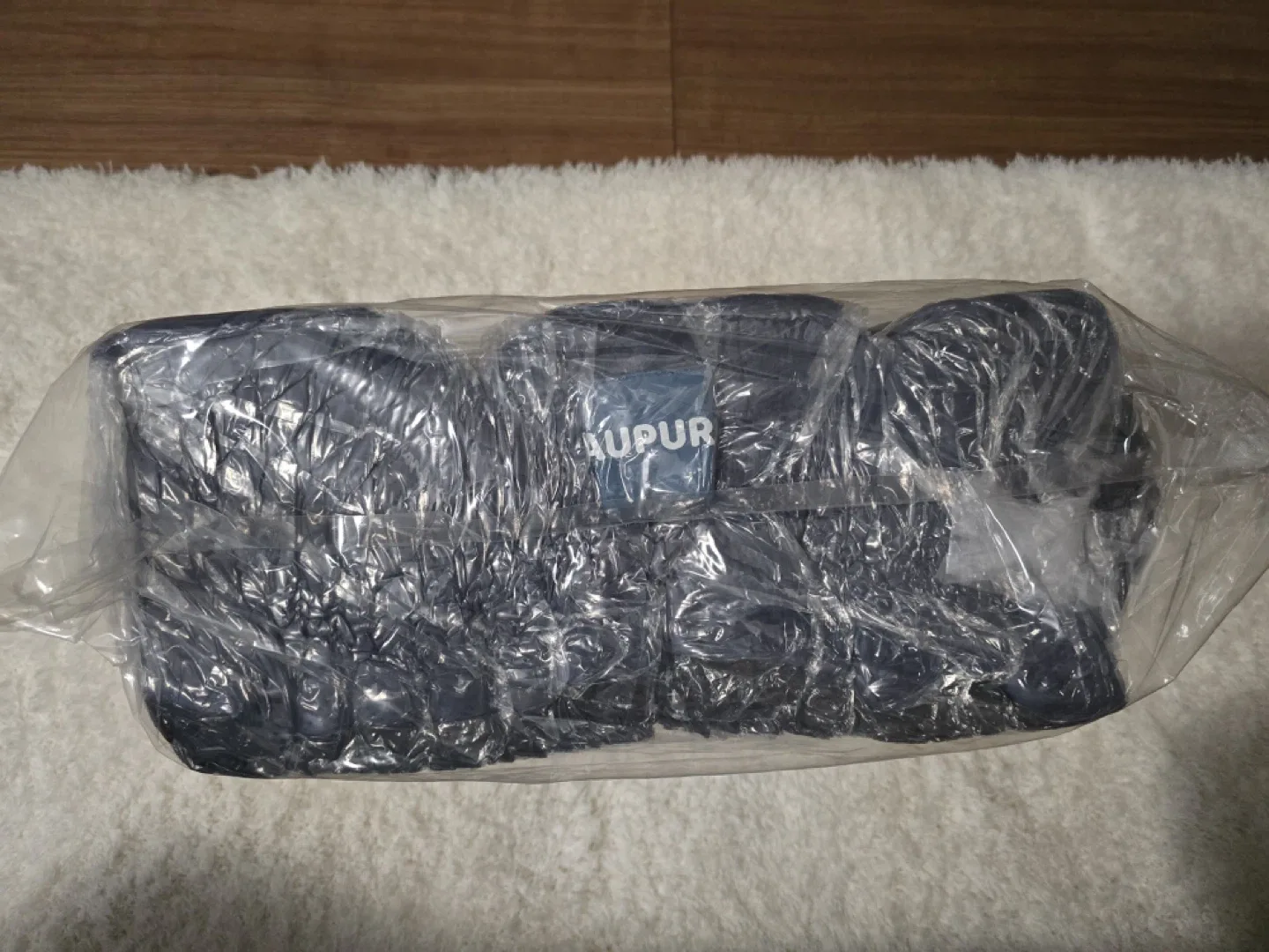 Aupures Dog Car Seat - New! image indicator(5)