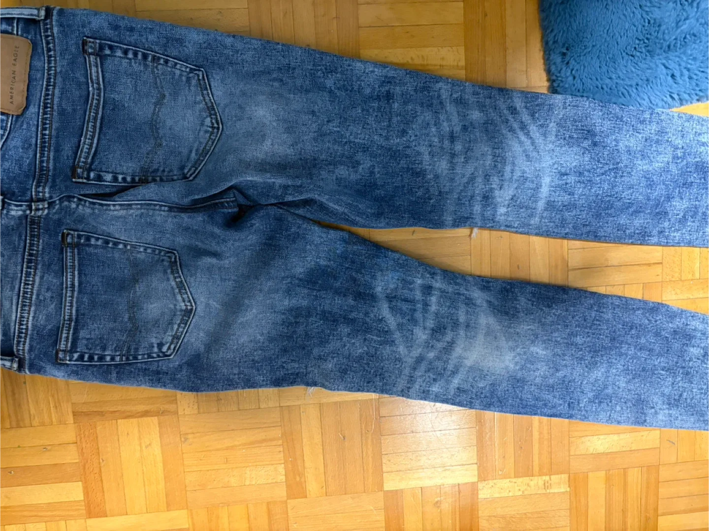 American Eagle Ripped Jeans - Size 29x30 image indicator(2)