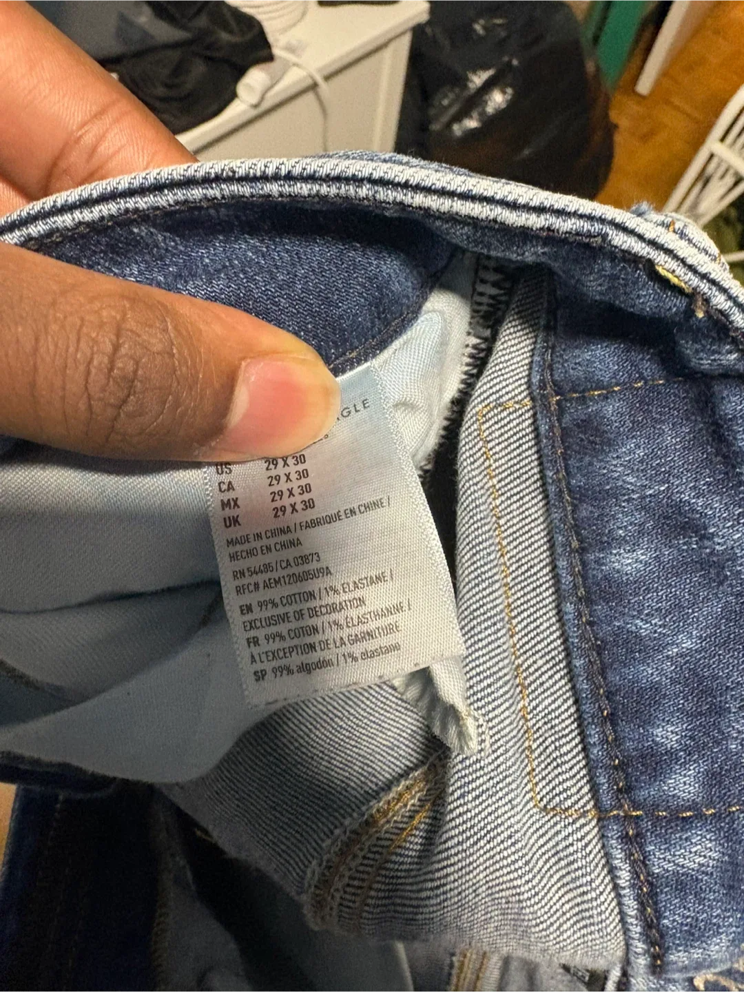 American Eagle Ripped Jeans - Size 29x30 image indicator(3)