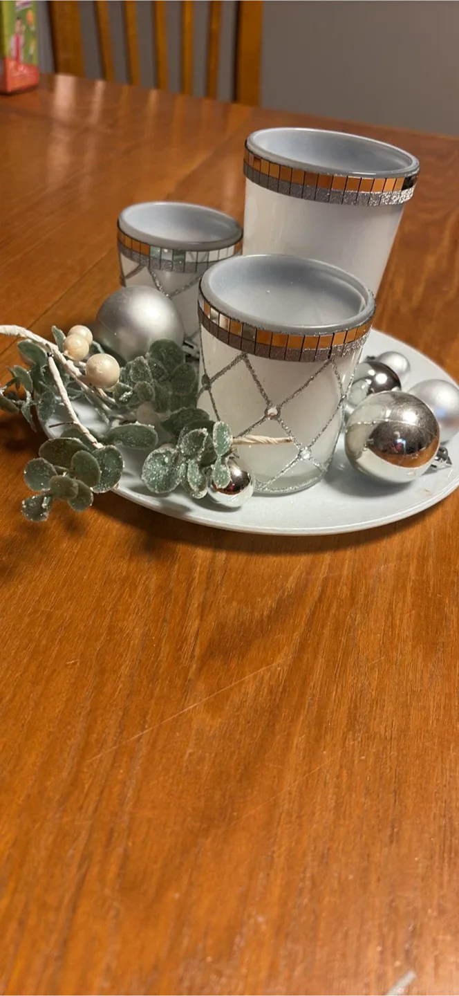 Decorative Candle Holder Set