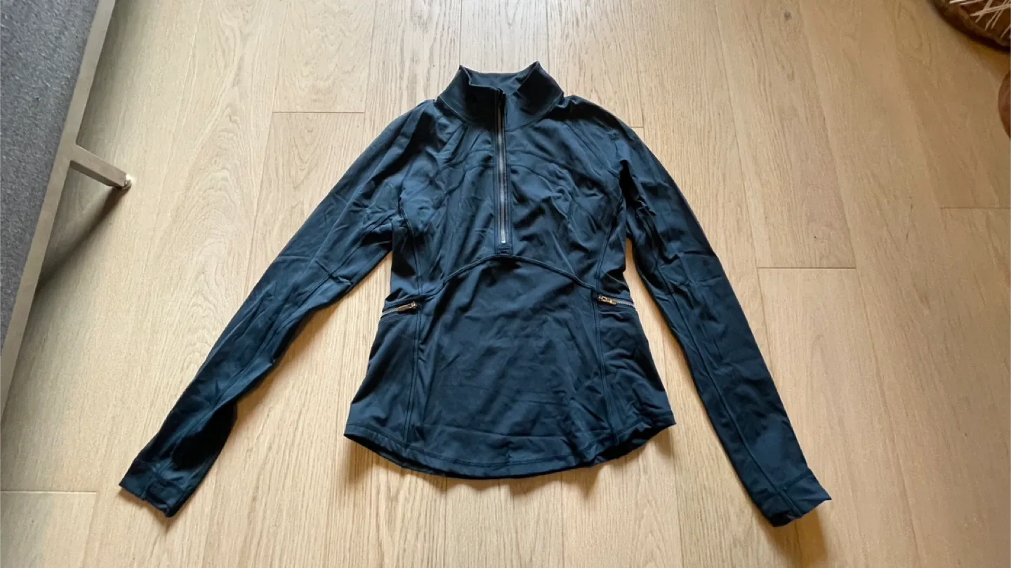 Lululemon Half Zip Pullover - Blue, size 8