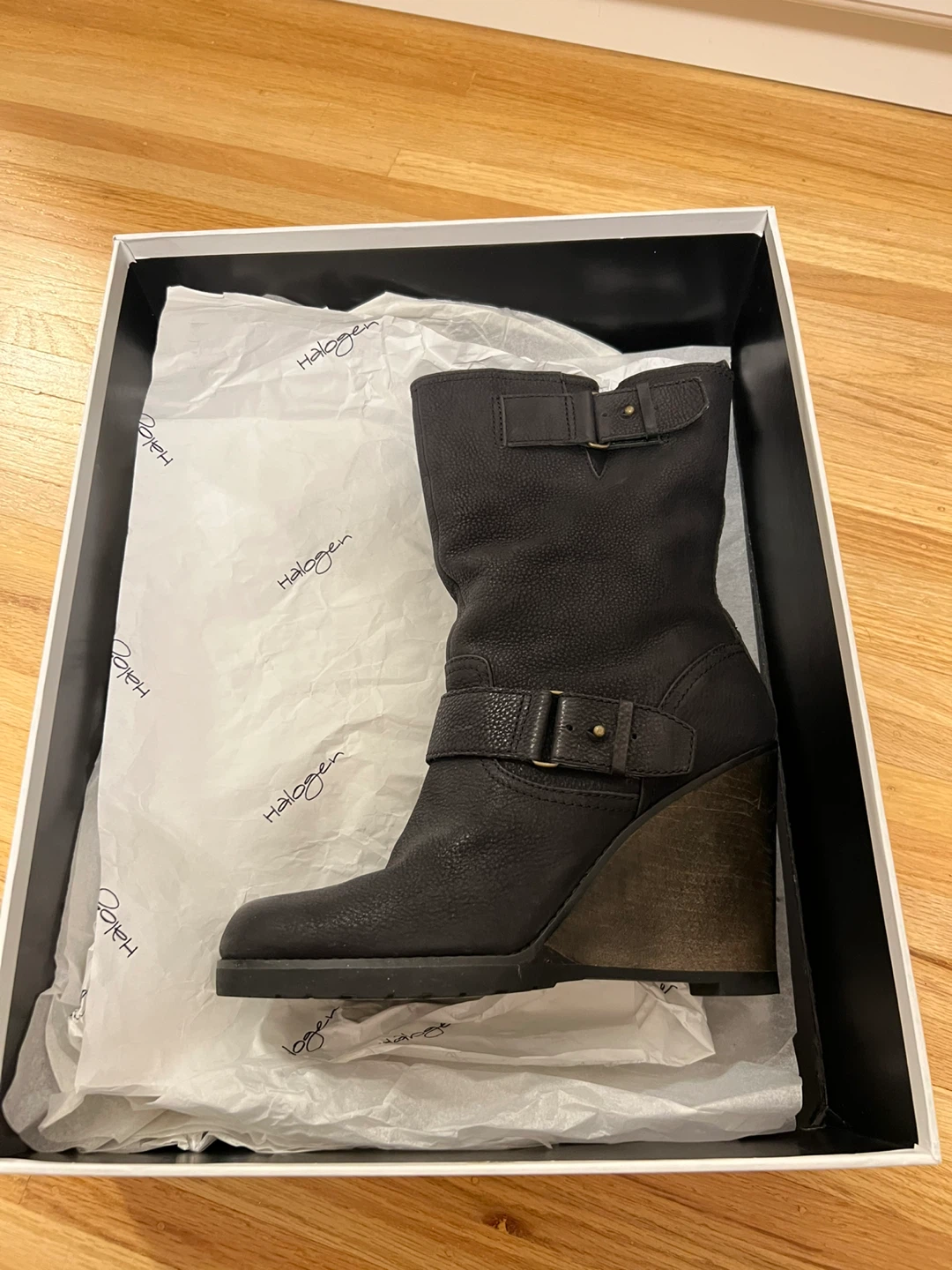 Brand new leather wedge boots - photo 5